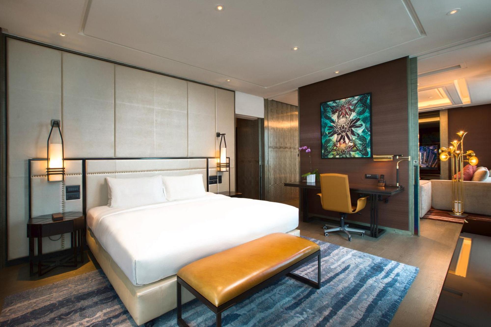 Sofitel Kuala Lumpur Damansara Otel Dış mekan fotoğraf A bedroom at the hotel