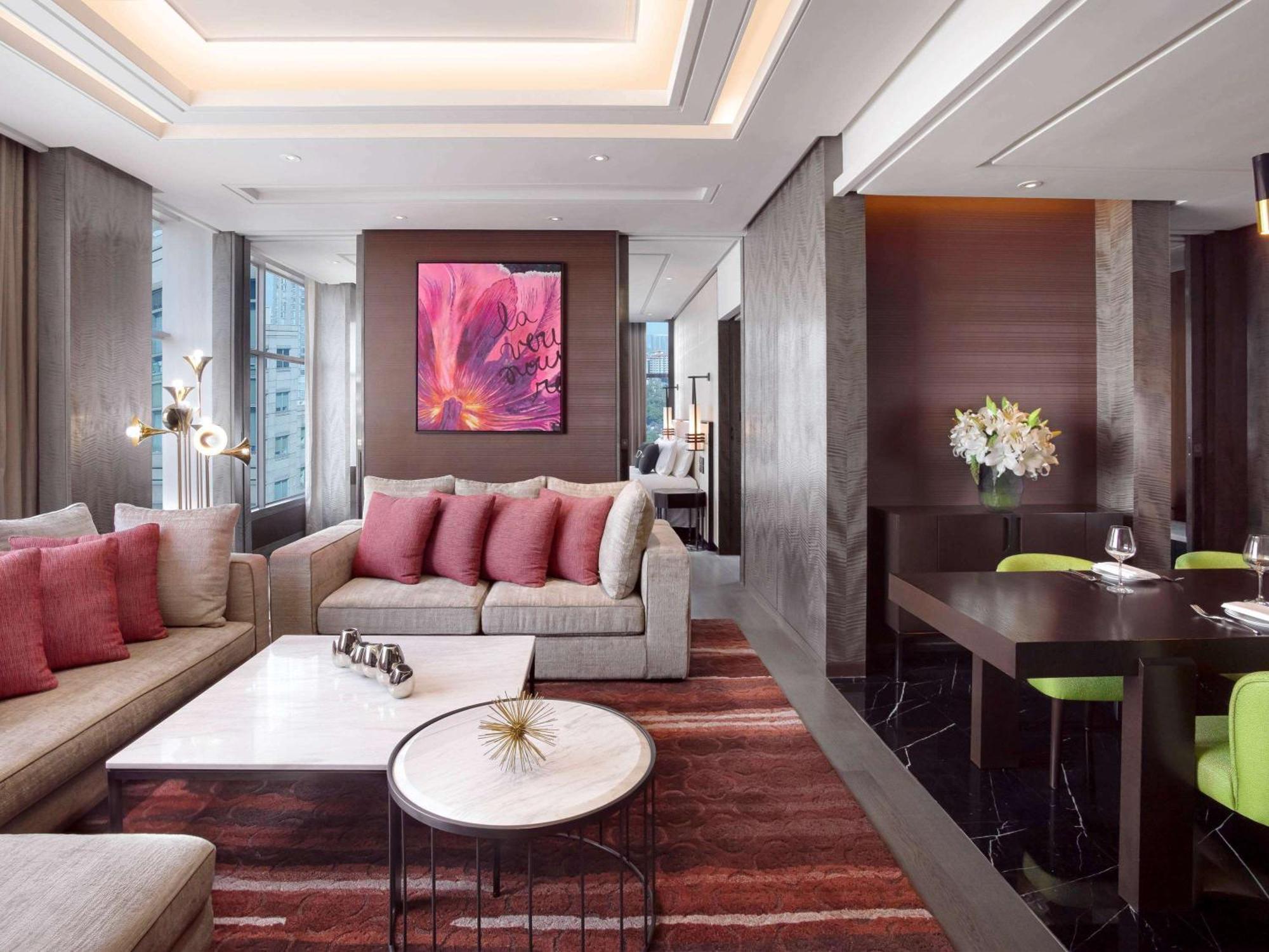 Sofitel Kuala Lumpur Damansara Otel Dış mekan fotoğraf A suite at the hotel