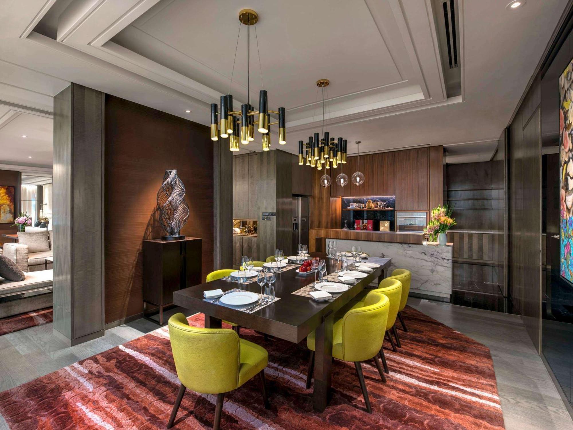 Sofitel Kuala Lumpur Damansara Otel Dış mekan fotoğraf The dining room of a 3-bedroom apartment