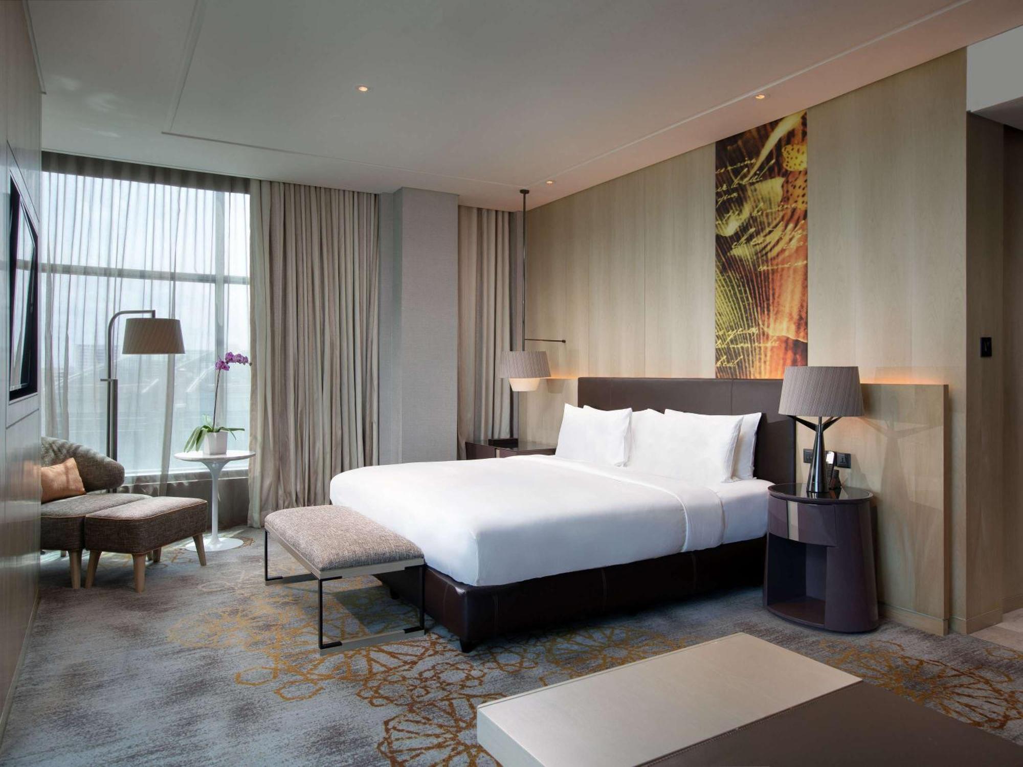 Sofitel Kuala Lumpur Damansara Otel Dış mekan fotoğraf Deluxe Room